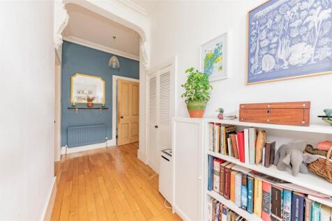 5 Westfield Lane Dundee-14.JPG