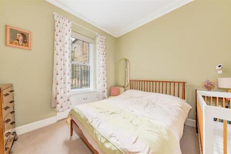 5 Westfield Lane Dundee-8.JPG