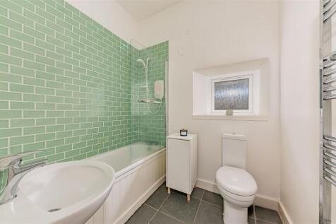 5 Westfield Lane Dundee-7.JPG