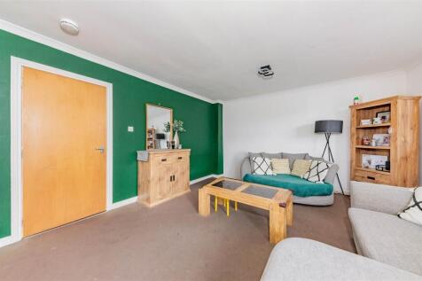 21A Cleghorn Street Dundee-10.JPG