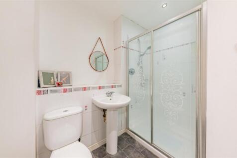 21A Cleghorn Street Dundee-4.JPG