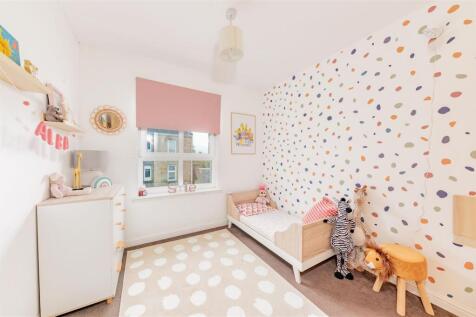 21A Cleghorn Street Dundee-7.JPG