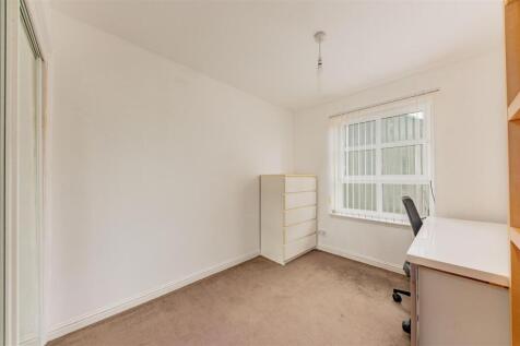 21A Cleghorn Street Dundee-8.JPG