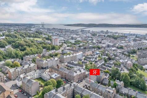21A Cleghorn Street Dundee-18.JPG