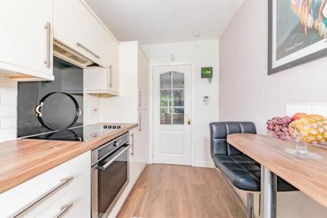9 Craigmount Avenue Dundee-12.JPG