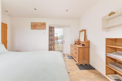 Chapelton Cottage Rattray-11.JPG