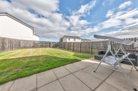 30 Castleview Place Dundee-15.JPG
