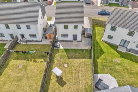 30 Castleview Place Dundee-21.JPG