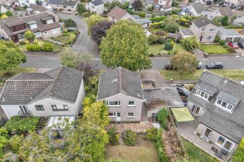 35 Falkland Crescent BF-17.JPG