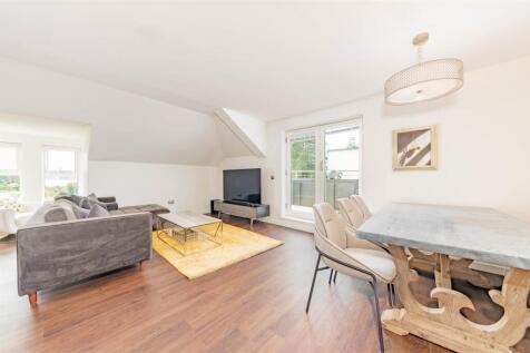 Flat 18 Anton House Forthill Road BF EDITS-2.JPG