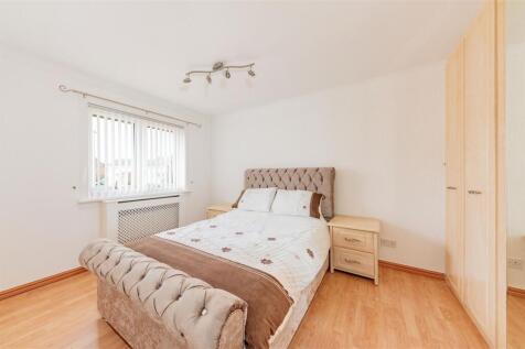 29 Tranent Gardens Dundee-5.JPG