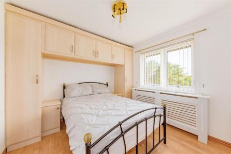 29 Tranent Gardens Dundee-4.JPG
