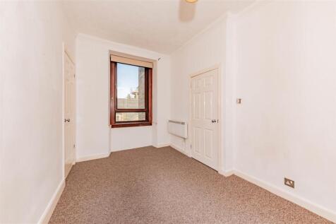 4 Grays Lane Dundee Reshoot-2.JPG