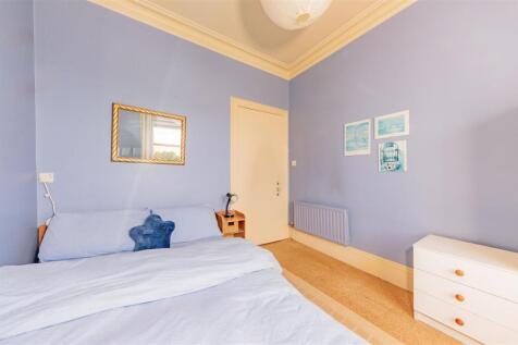 11 West Park Road Dundee-15.JPG