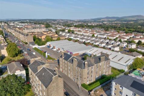 1R 107 Clepington Road Dundee-8.JPG