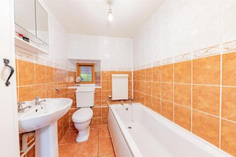 Locheil Cottage, 8 Rosewell Road Kirriemuir-8.JPG