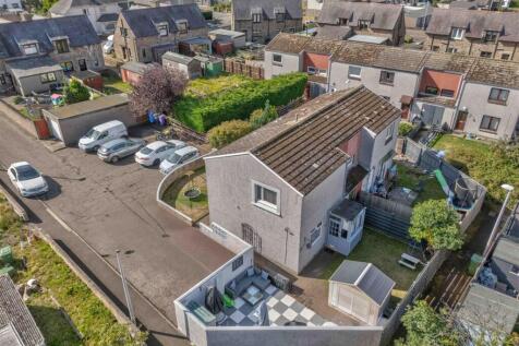 6 Smieton Court Carnoustie-15.JPG