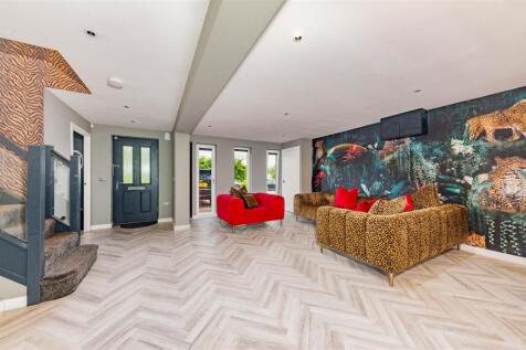 1 Angus Crescent Monifieth-3.JPG