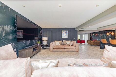 1 Angus Crescent Monifieth-14.JPG