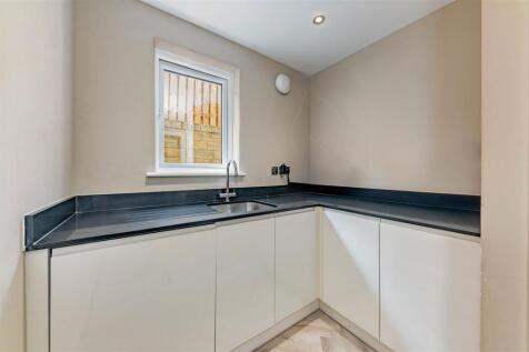 1 Angus Crescent Monifieth-18.JPG