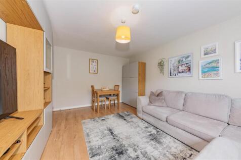 GL 33 Ballindean Road Dundee-2.JPG