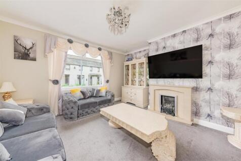 13 Lowson Avenue Forfar-1.JPG