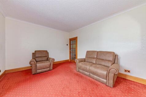 15 Ancrum Drive Dundee-10.JPG