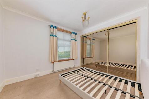 15 Ancrum Drive Dundee-3.JPG