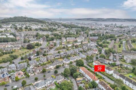 15 Ancrum Drive Dundee-18.JPG