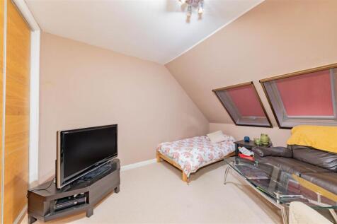 1 Dudhope Gardens Dundee-14.JPG
