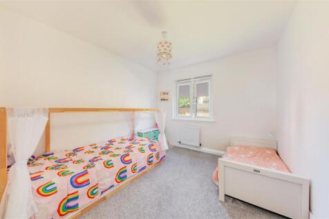 12 Greenfield Crescent Dundee-6.JPG