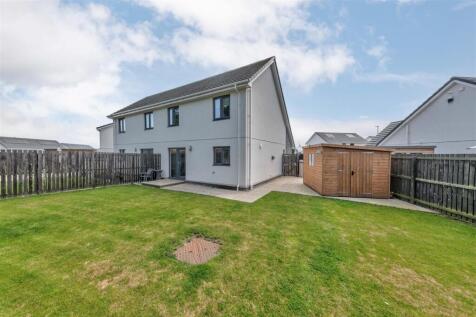 12 Greenfield Crescent Dundee-16.JPG
