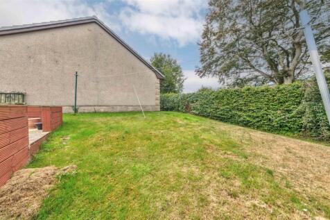 4 Rose Hemming Place Letham-14.JPG