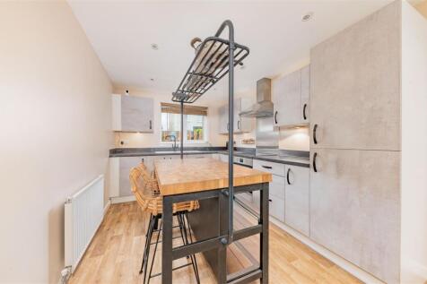 22 Finlay Drive Arbroath-20.JPG