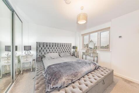 22 Finlay Drive Arbroath-13.JPG