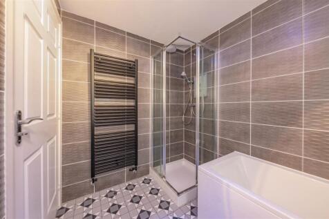 22 Finlay Drive Arbroath-11.JPG