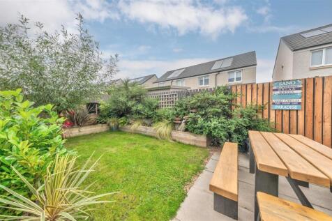 22 Finlay Drive Arbroath-6.JPG