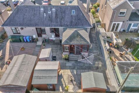 14 Lowson Avenue Carnoustie-2.JPG