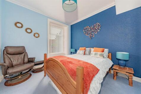 Kelly Castle Lodge Arbirlot-8.JPG