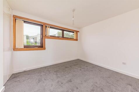 112 Dickson Avenue Dundee-4.JPG