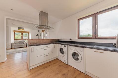 18 Rockwell Place Dundee-13.JPG