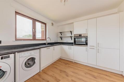 18 Rockwell Place Dundee-12.JPG