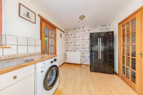 2 Knapdale Place Dundee-3.JPG