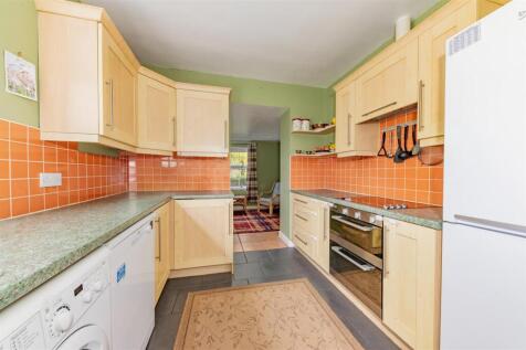 30 High Street Alyth-10.JPG