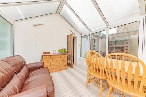 30 High Street Alyth-8.JPG