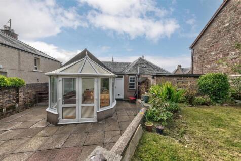 30 High Street Alyth-13.JPG