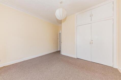 1R 321 Clepington Road Dundee-12.JPG