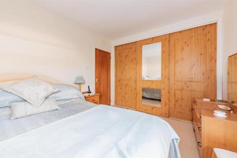8 Broomwell Gardens Monikie-4.JPG