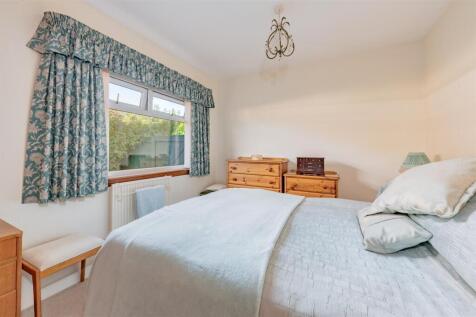 8 Broomwell Gardens Monikie-3.JPG