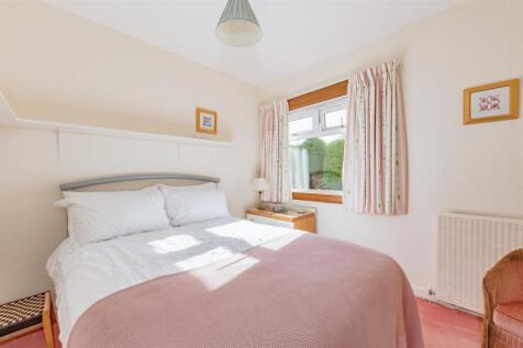 8 Broomwell Gardens Monikie-6.JPG